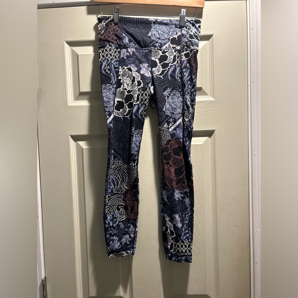 Athleta Paisley Print Leggings - Black and Blue